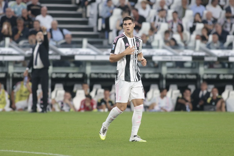 米体：尤文中场新星崛起，阿季奇被视为又一个“伊尔迪兹”